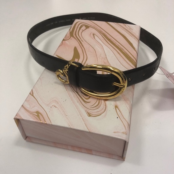 Charmingly Beautiful - Picture 3 of 4